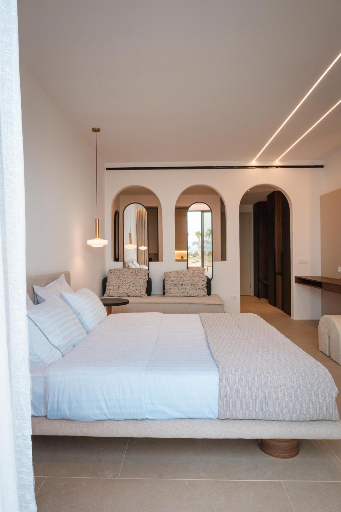 Muse Of Mykonos Luxury Suites Mykonos Town 外观 照片